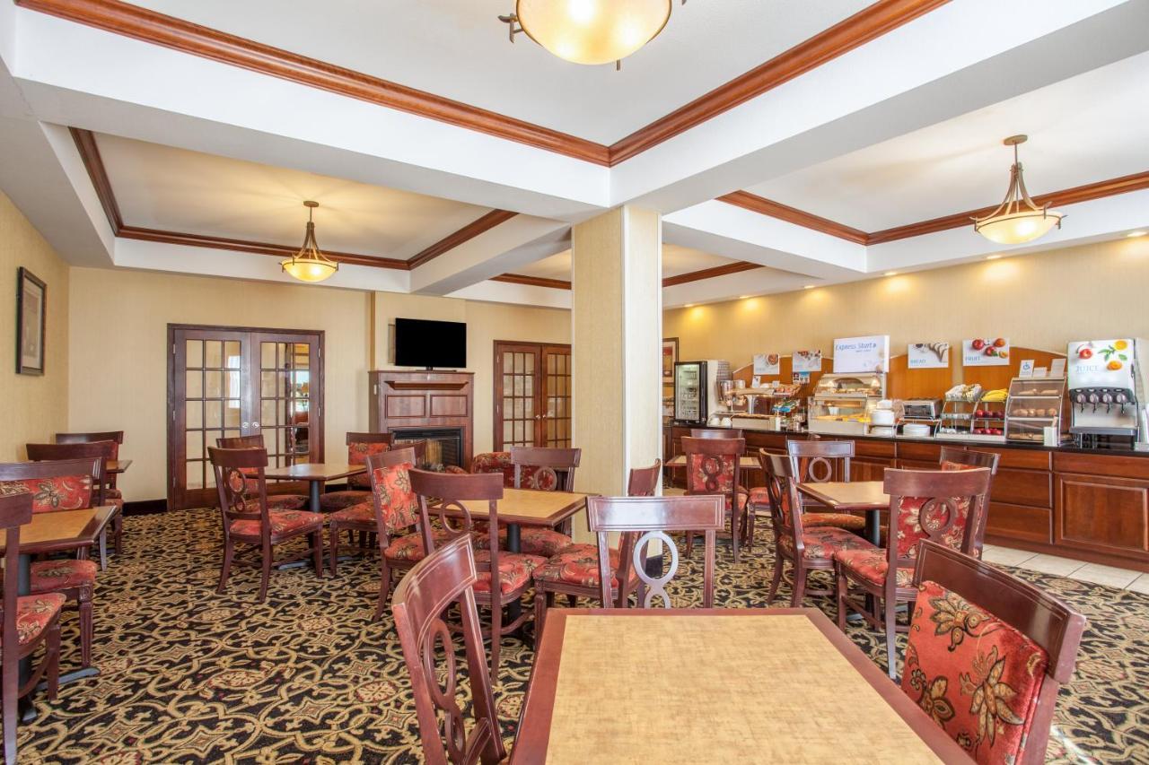 Holiday Inn Express Hotel & Suites Clarksville Eksteriør billede