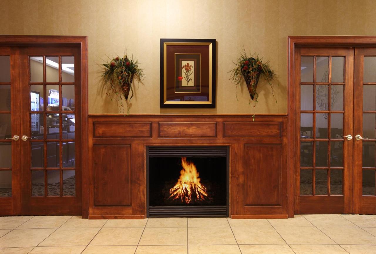 Holiday Inn Express Hotel & Suites Clarksville Eksteriør billede